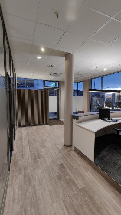 Volksbank FFB, Empfangsbereich